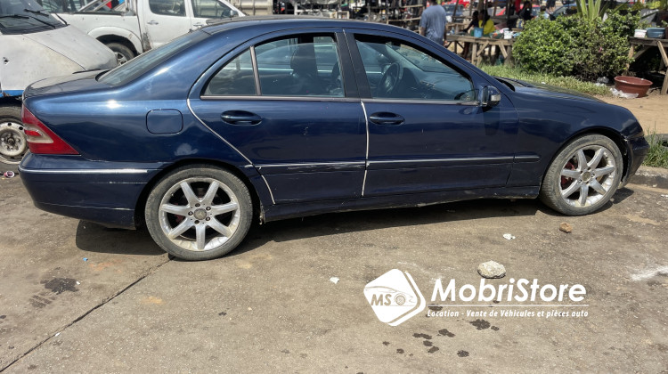 MobriStore Mercedes c200