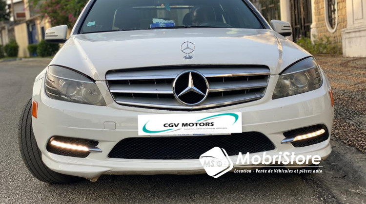 MobriStore MERCEDES C300 4 MATIC