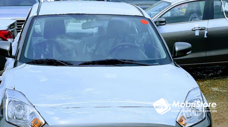 MobriStoreSUZUKI DZIRE GLX