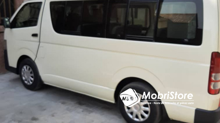 MobriStore Toyota Hiace  15pls