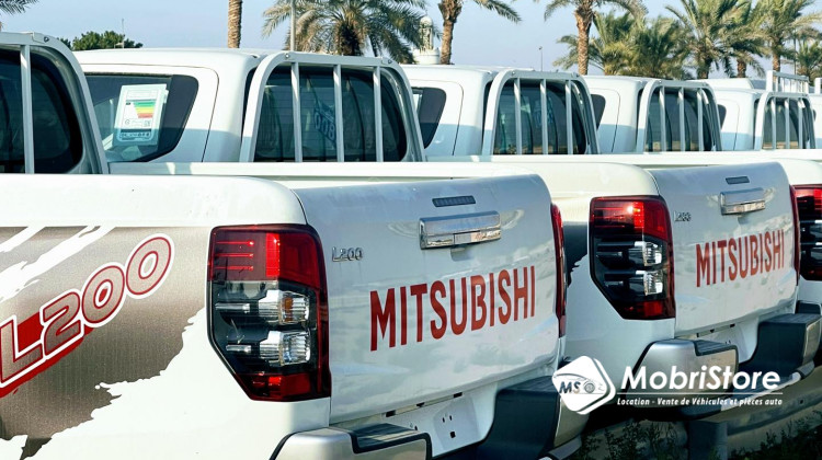 MobriStore MITSUBISHI L200