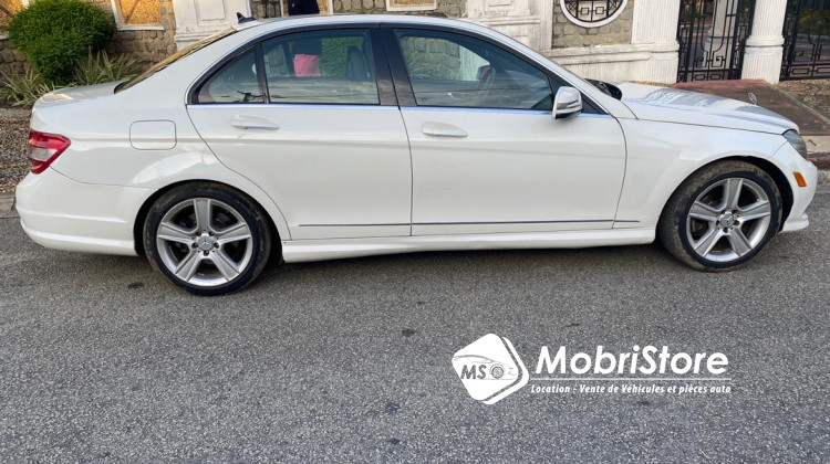 MobriStore MERCEDES C300 4 MATIC
