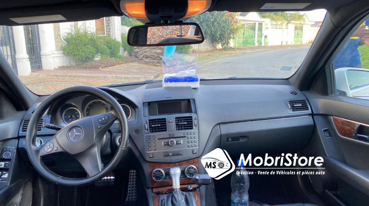 MobriStore MERCEDES C300 4 MATIC