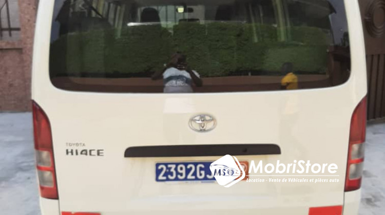 MobriStore Toyota Hiace  15pls