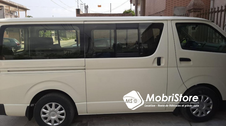 MobriStore Toyota Hiace  15pls