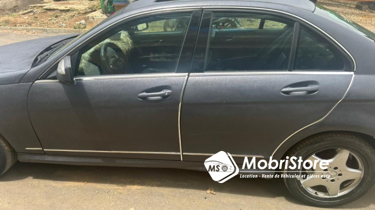 MobriStore MERCEDES C300